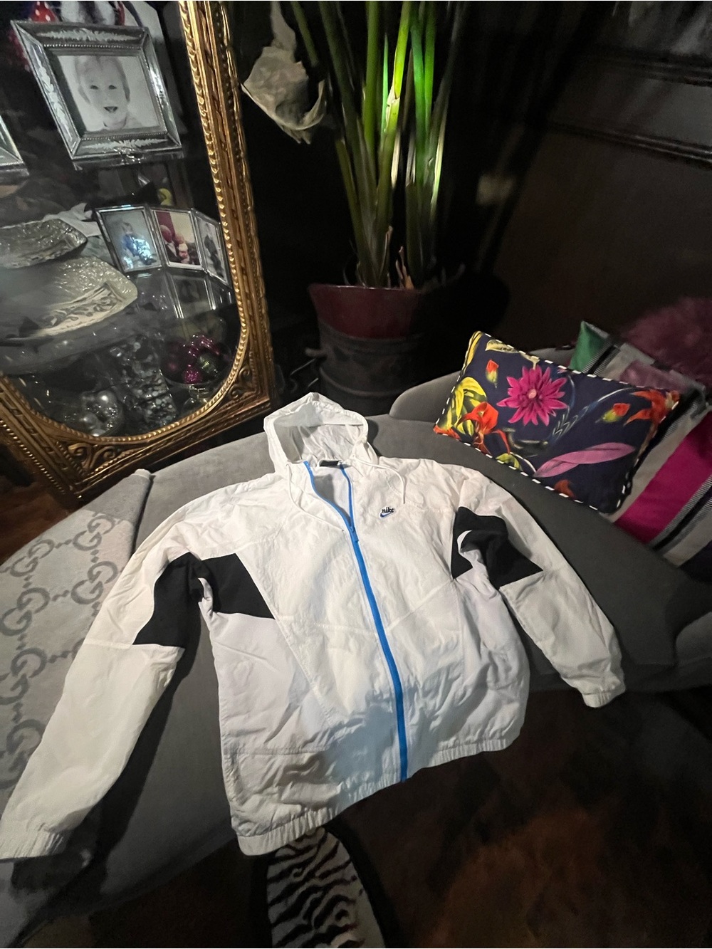 Nike White Hooded Windbreaker Jacket with Black Panels